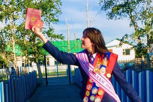 Б.Болор-Эрдэнэ: Монгол Улсын хамгийн анхны эмэгтэй Ерөнхийлөгч болно